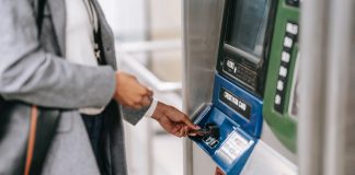 Bank Earnings Expected to Fall Despite Rate Boost
