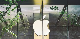 Will Apple Be the Pepsi to Tesla’s Coke?