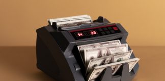 US Banks Raise Rates on Deposits, Feeling Pressure