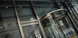 Big Banks Sidestep Small Bank Chaos, Reporting Record Earnings