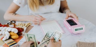 Modernizing Private Equity Fundraising: A Strategic Sales Approach