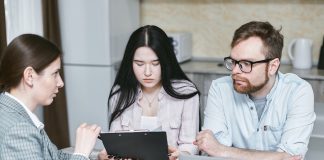 Customer Trust in Tradfi Remains Robust Amidst Economic Uncertainty