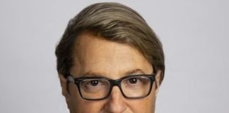 Conflicting Signals in Markets Raise Concerns Over U.S. Economic Path