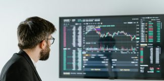 UK CFOs Prioritize Cost-Cutting as Economic Uncertainty Looms