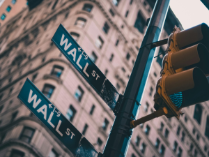 Wall Street CEOs Caution on Tariff Impact