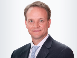 Standard Chartered Appoints Interim Group CFO