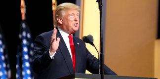 Trump Pushes Congress on 10% Credit Card Rate Cap as Bank Stocks Rise
