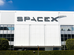 Goldman-Lands-Top-SpaceX-Position